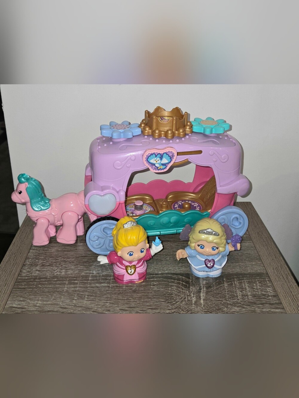 Vtech Go Go Smart Friends Trot & Travel Royal Carriage with Prisma & Robin Rare.